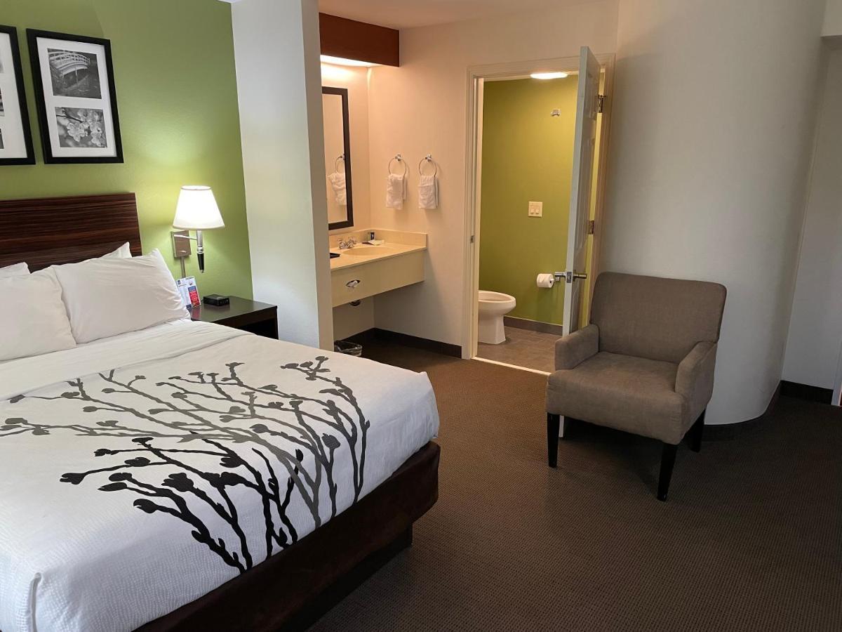 Sleep Inn Raleigh Durham Airport Εξωτερικό φωτογραφία
